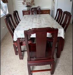 Rosewood Dining table with 6 chairs