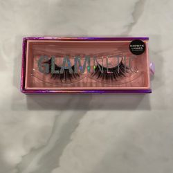 New Glamnetic Lashes Opened To See Then
