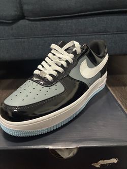 Air Force 1’s, Size 10 Black/grey/white noir/gris/blanc