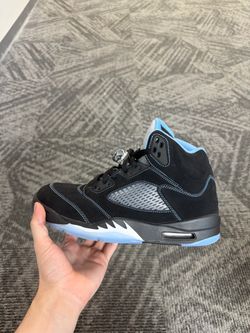 Jordan 5 UNC
