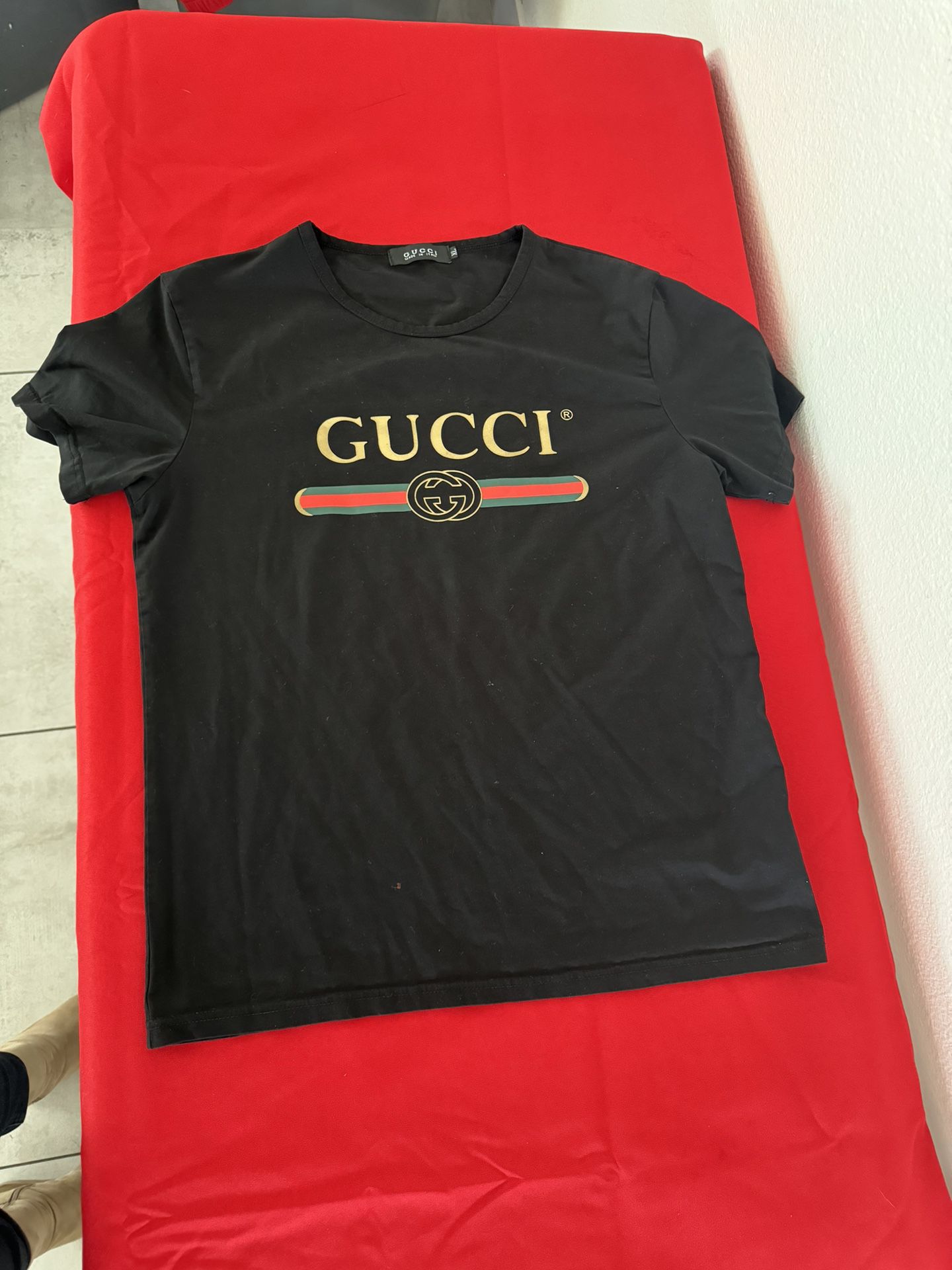 Gucci Size XL Shirt