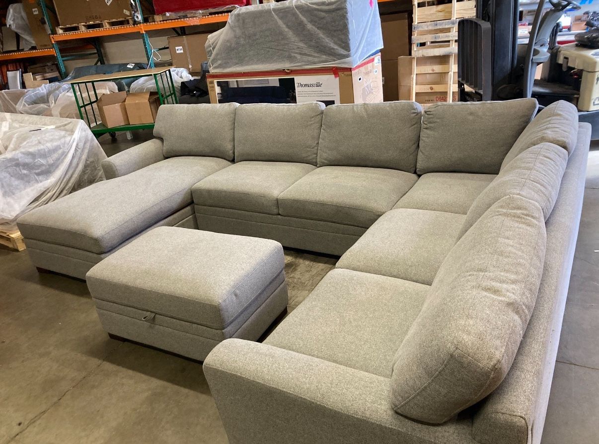 Thomasville Langdon Fabric Sectional with Chaise and Storage Ottoman Free Delivery 🚚