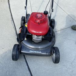 Honda Harmony Self Propelled Mower.