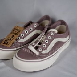 Van’s Ecosystem Ultra Cush (Boy’s 3.5 & Women’s 5.0)