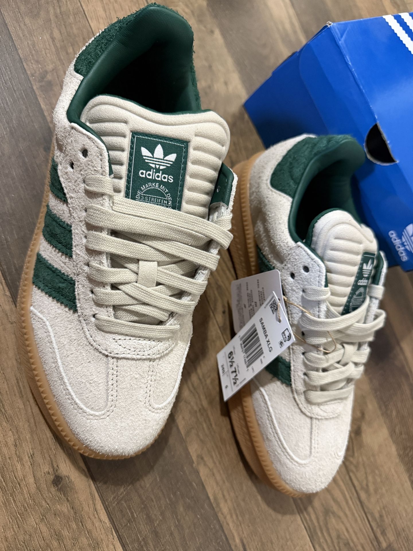 New In Box Adidas Samba XLG Men Size 6.5 Women Size 7.5 