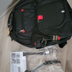 Backpack With Charger // Mochila Con Adaptador