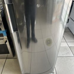 LG mini fridge