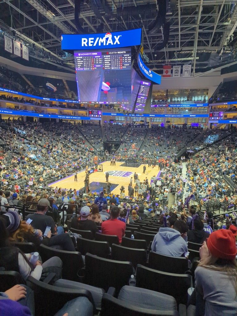 Minnesota Timberwolves Vs Sacramento Kings 2/9/22 7PM