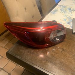 Driver Side LED Tail Light For Mazda 3 Grand Touring Hatchback 2014-2017
