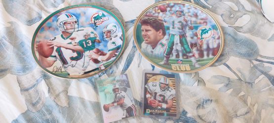 Dan Marino Bradford Exchange Plates And 2 Football Cards