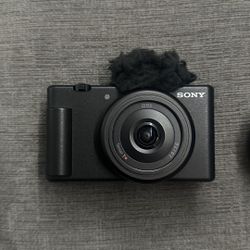 Sony ZV-1F Vlog Camera