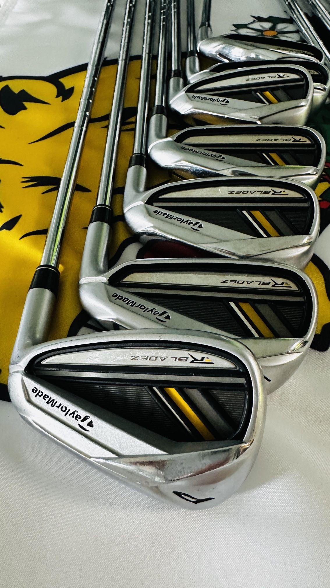 Taylormade RBZ Stage two Stiff (Missing 4 iron)