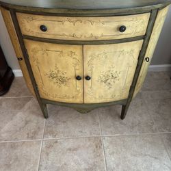 Pulaski Accent Table