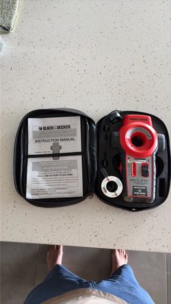 Laser level and studfinder - Black&Decker Bullseye