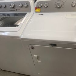 MAYTAG BRAVO COMMERCIAL TECHNOLOGY TOP LOAD WASHER AND GAS DRYER SET 