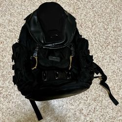 Oakley Kitchen Sink Backpack