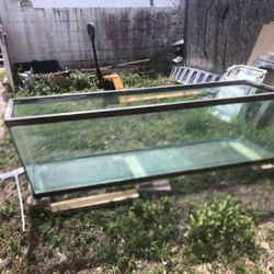 Pecera #135 Galones Buenas Condición 