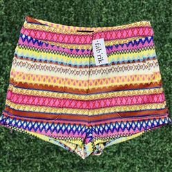 Fabrik Embroidered Shorts NWT Bright Multicolored Size Medium Women’s High Rise