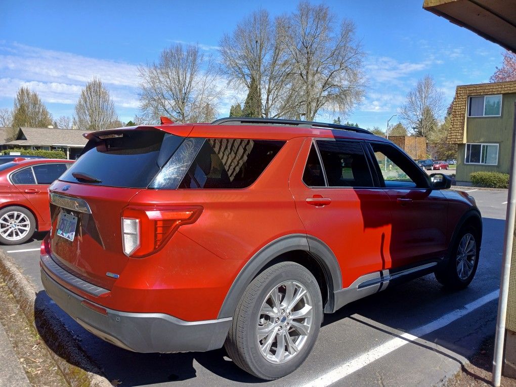 2020 Ford Explorer
