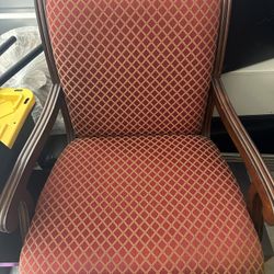 Office Chairs, Desk And Book Shelves 