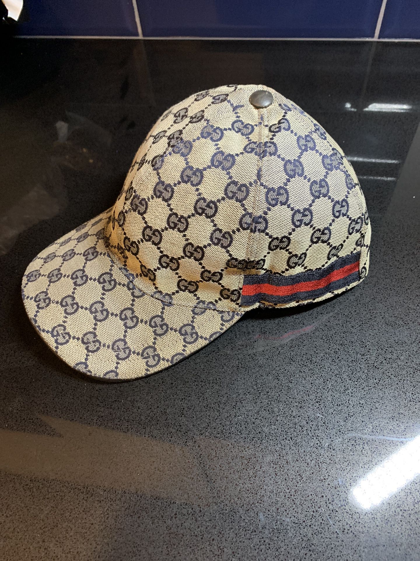 limited edition gucci cap