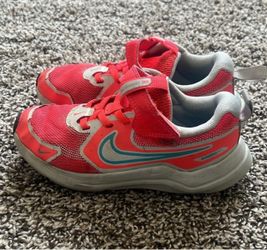 Nike Cosmic Unity kids running shoes coral velcro straps shoe 12.5c