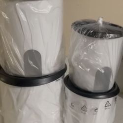 Tupperware 
