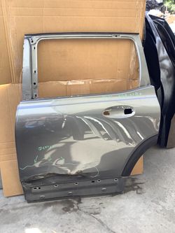 2020 - 2025 MERCEDES GLB EQB - REAR RIGHT PASSENGER DOOR SHELL OEM