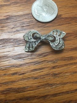 Vintage Silvertone Rhinestone Bow Pin