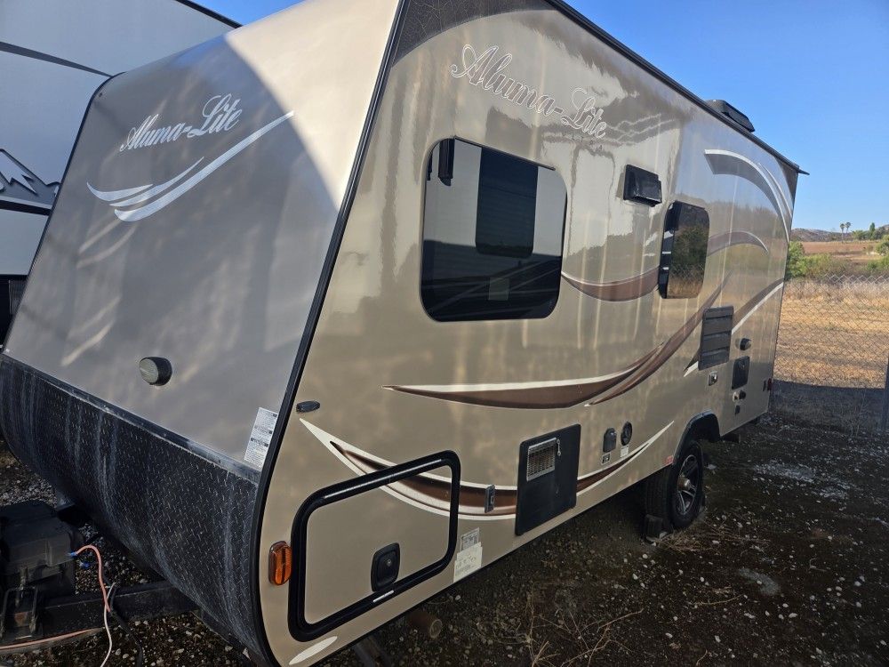 2014 Holiday Rambler 16ft Aluma-lite
