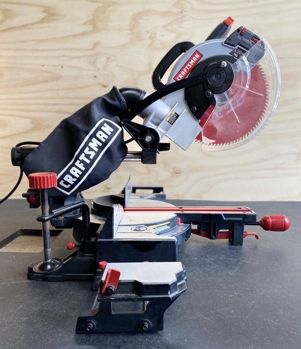 Craftsman 10 Inch Compound Sliding Miter Saw for Sale in Houston, TX
