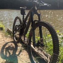 GT Carbon Force