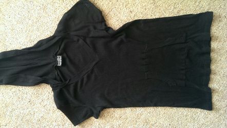 Jr's XL black top with hoodie