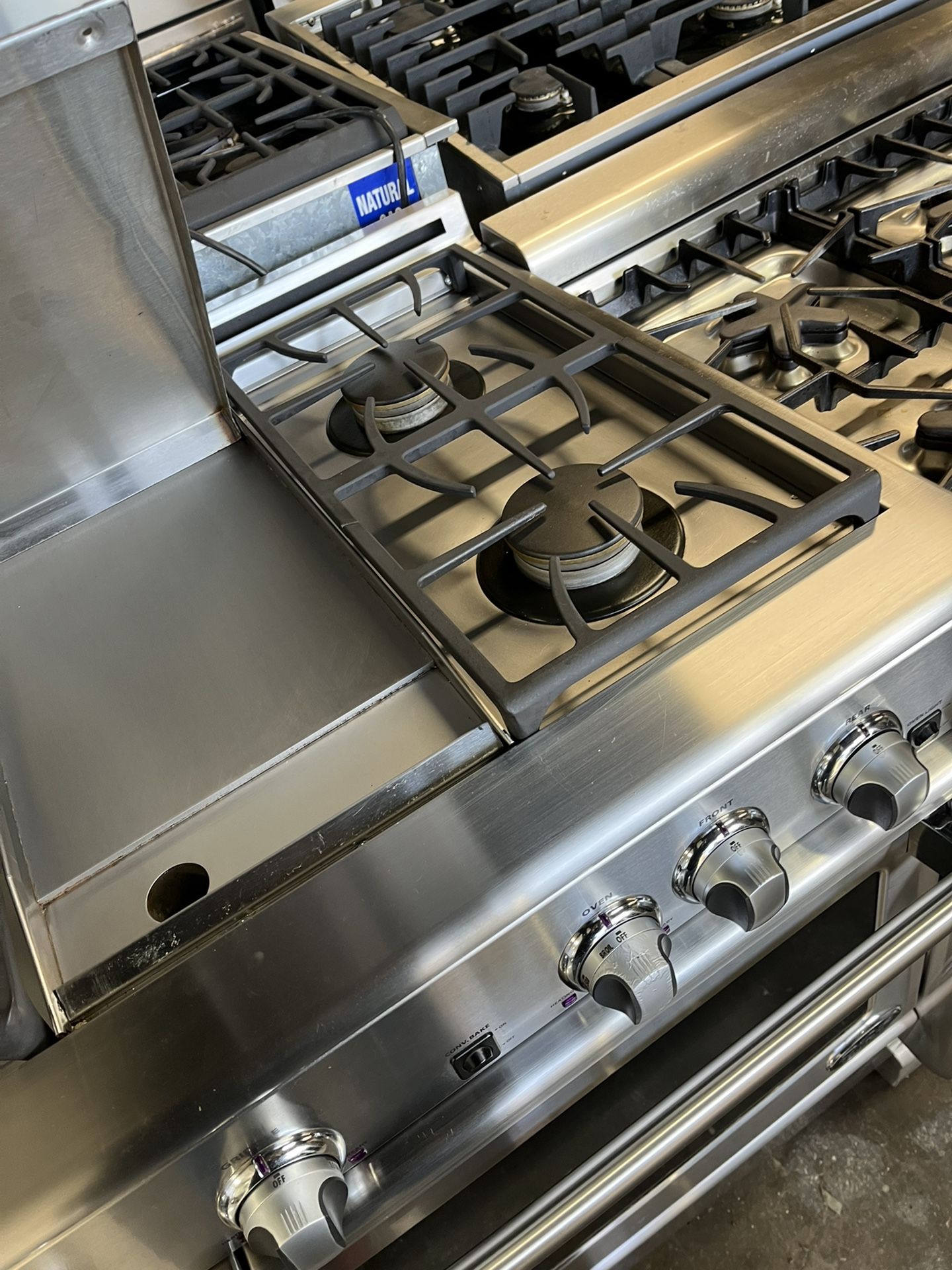 DCS GAS STOVE for Sale in Chula Vista, CA - OfferUp