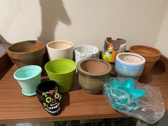 Pots and other plant supplies