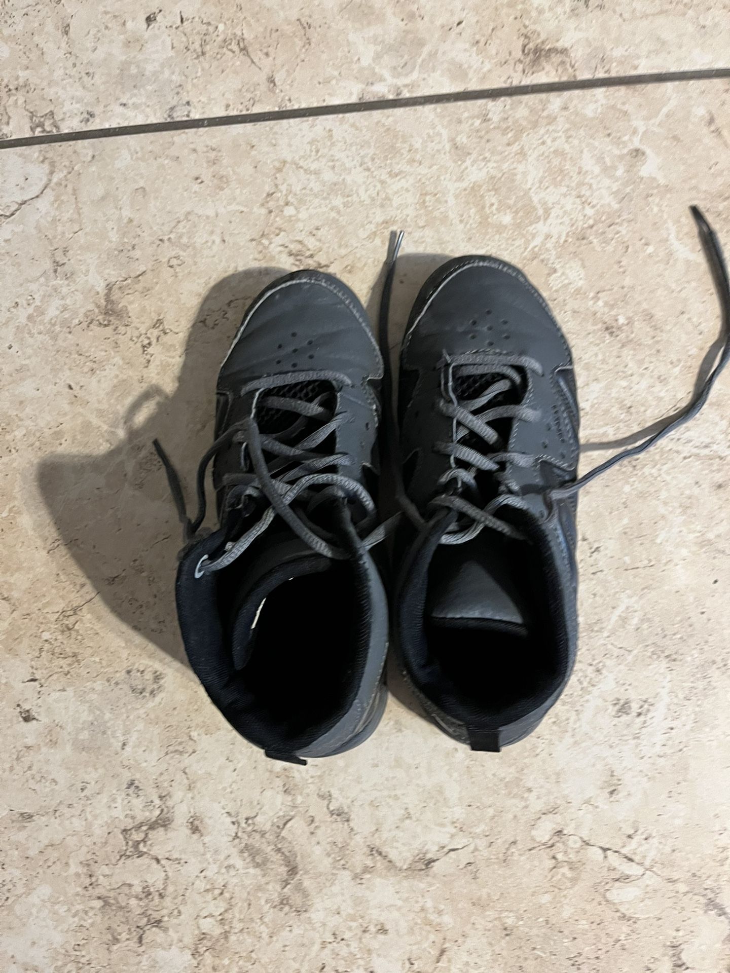 Boys Grey  And1 Sneakers Size 5
