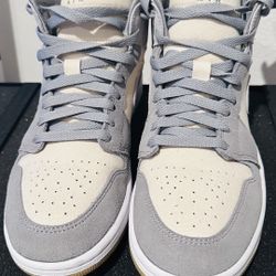 Jordan 1 Mid Coconut 