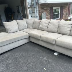 L-Shaped Large Couch/Sectional (Tan)