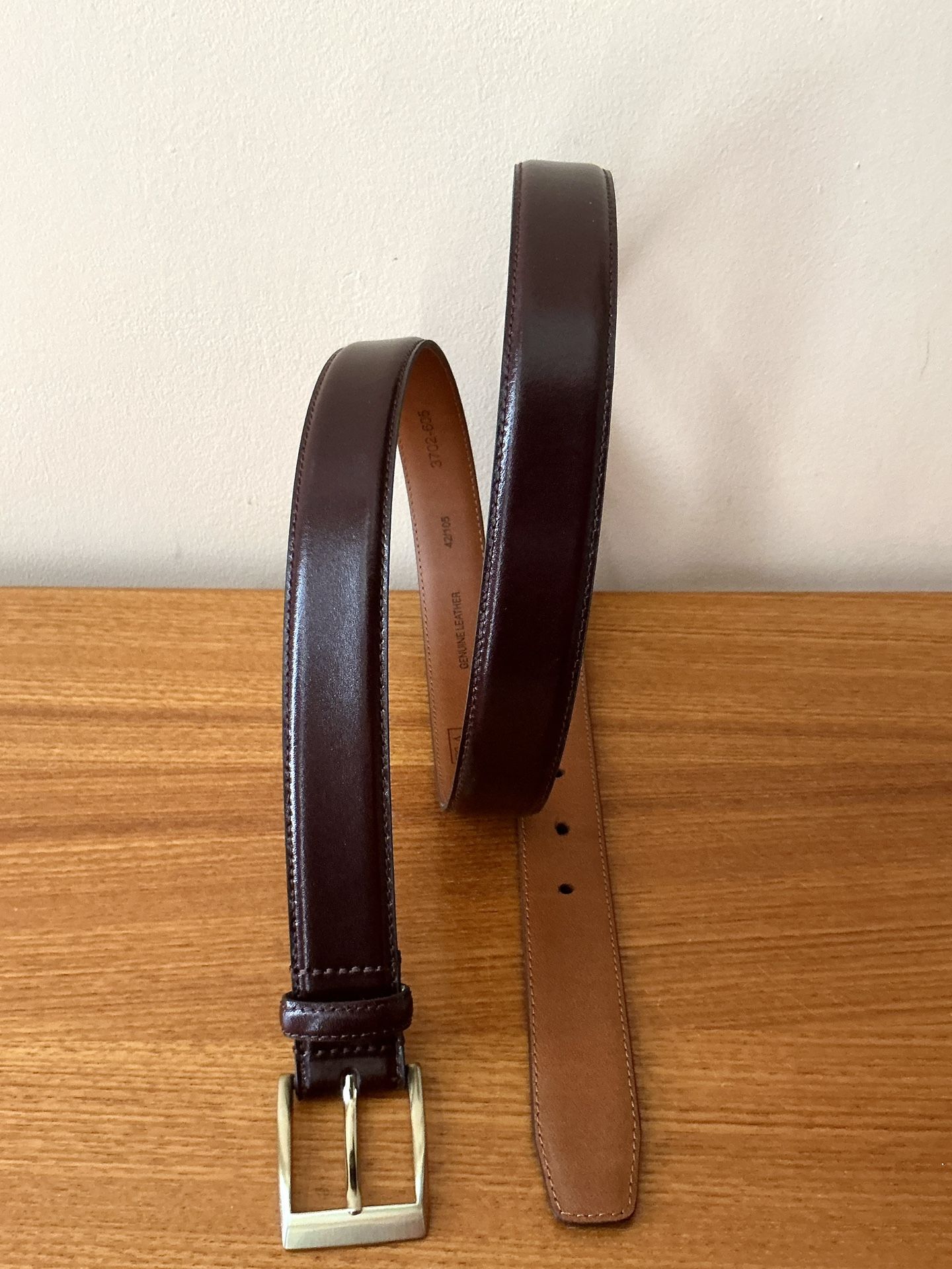JOS. A. BANK Men’s Brown Leather Yellow Metal Buckle Belt Sz 42/105🇺🇸 