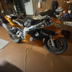 Motorcycle Yamaha 200 1 R6 600 Cc