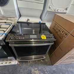 General electric stove