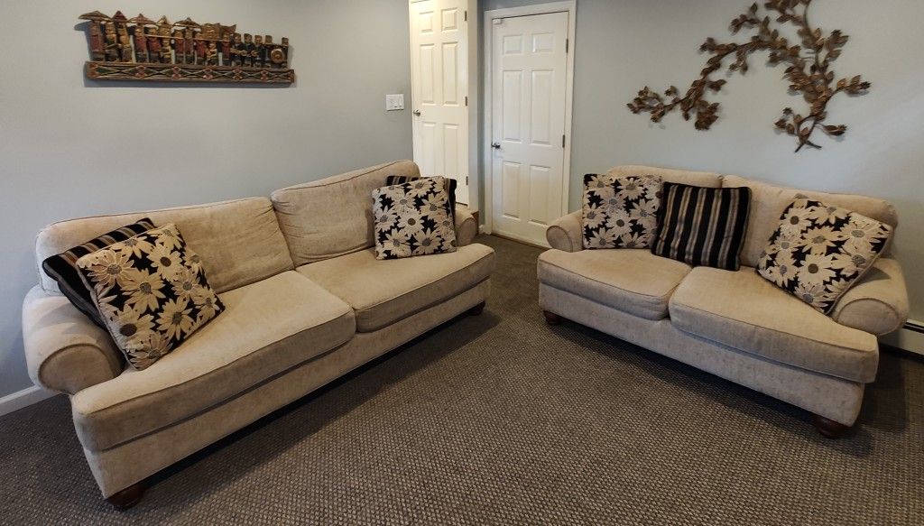 ***SOFA & LOVE SEAT***