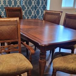 Dining Table with 6 Chairs and Leaf