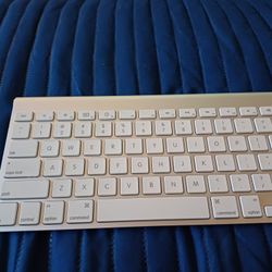Apple Mouse And Keyboard For Sell