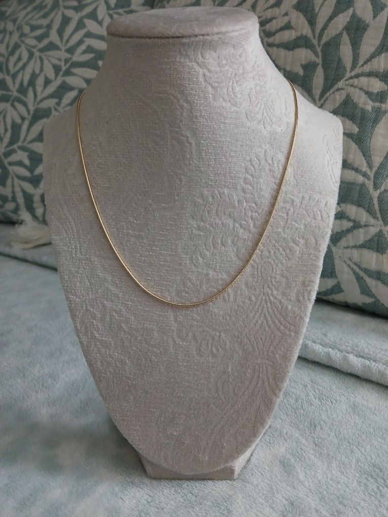 Thin Fashion Gold Necklace