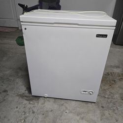 🔥$120 FIRM PRICE 🔥 MAGIC CHEF DEEP FREEZER (CONGELADOR)