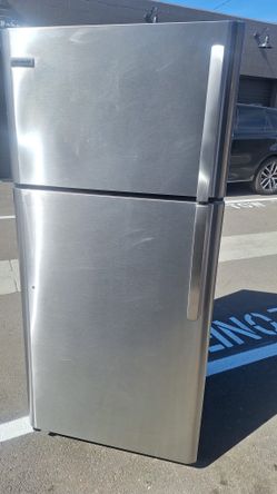 APARTMENT REFRIGERATOR (DELIVERED)