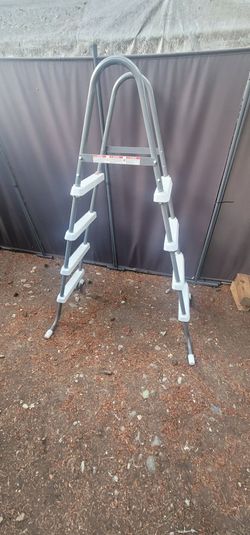 Pool Ladder