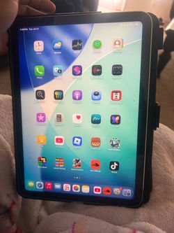 iPad 10th gen