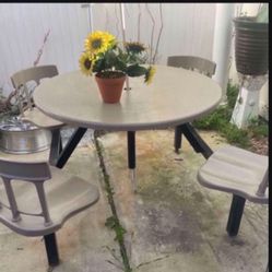Heavy Duty Outdoors Patio Table W 4 Chairs Metal Fiberglass 